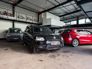 Skoda Yeti Monte Carlo 4x4 DSG*NAVI*XENON*SHZ*PDC*AHK*