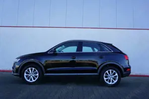 Audi Q3 1.4 TFSI Ultra design 1.Hand Scheckheft Bild 5