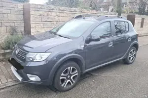 Dacia Sandero Stepway TCe 100 Celebration