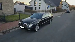 Mercedes-Benz E 230 E-Klasse T-Modell T 7G-TRONIC Avantgarde