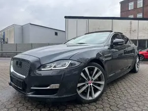 Jaguar XJ 3.0D R-Sport / Pano / LED / 360/ Bild 2
