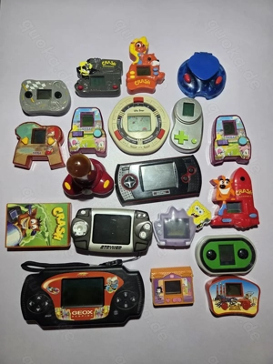 Großes Konvolut Mini Handheld Spiele   Sega, Crash, Xbox -Bastler