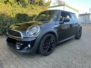 MINI Cooper S AUTOMATIK NAVE LEDER SITZHEIZUNG TEMPOMT