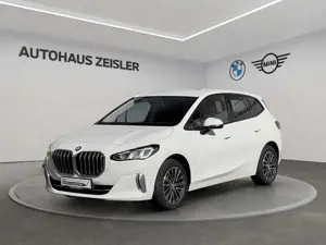 BMW 218 i Active Tourer +LUXURY LINE+ AHK Rückfahrkamera