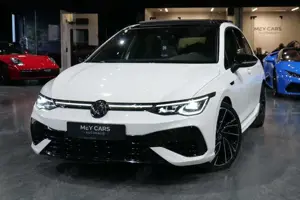 Volkswagen Golf VIII Lim. R 4Motion*Pano*Kamera*HarmanKardo