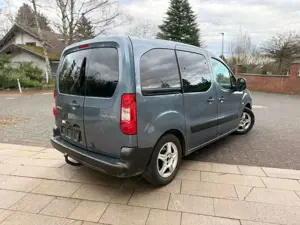 Citroen Berlingo Advance*3.Hand*TÜVServiceNEU*AHK*PDC*EFH Bild 5