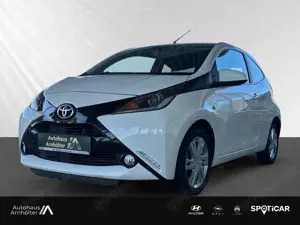 Toyota Aygo 1.0 X-PLAY TOUCH NAVI+KLIMA+PDC+KAMERA++