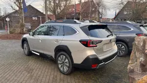 Subaru OUTBACK 2.5i Platinum Lineartronic Modell 2025