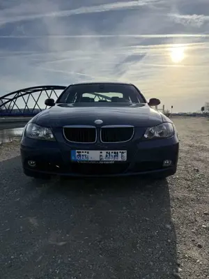 BMW 320 320i