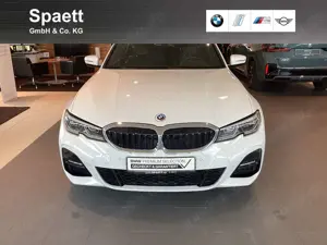 BMW 330 e xDrive Touring M Sport Head-Up HiFi DAB