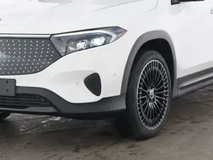 Mercedes-Benz EQB 300 4M E-ART-ADV+ NIGHT PANO DISTR 360°SOUND Bild 3