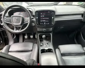 Volvo XC40 R Design 2WD Bild 5