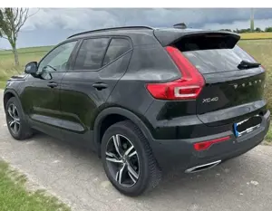 Volvo XC40 R Design 2WD Bild 4