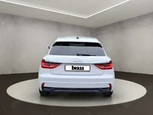 Audi A1 Advanced 30 TFSI Schaltgetriebe Bild 5