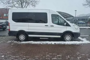 Ford Transit Kombi 330 L2 Trend 9 Sitze Bild 2