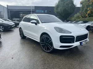 Porsche Cayenne 3.0 V6 mit Sport Design Paket 1. Hand