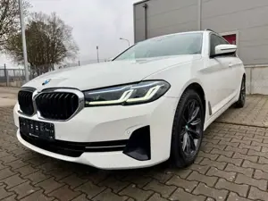 BMW 520 d xDrive Touring ACC*LEDER*AUT*STANDHEIZUNG*