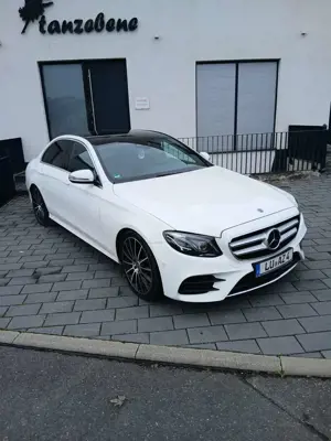 Mercedes-Benz E 300 d 9G-TRONIC AMG Line