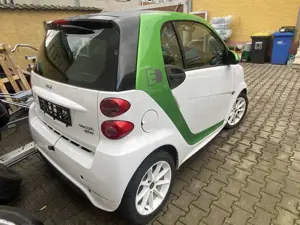 smart forTwo smart fortwo coupe electric drive Automatik Bild 3