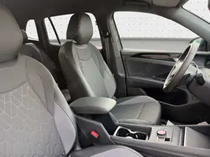 Volkswagen Tiguan Life 1,5 l eTSI DSG *LED *ACC *KLIMA *SHZ Bild 4