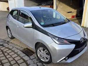 Toyota Aygo Aygo x-play touch