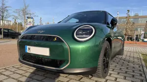 MINI Cooper SE Mini Cooper SE Favoured Trim Paket XL Vollausstattung