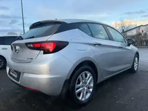 Opel Astra 1.4 Fließheck CNG 5-Türer ECOTEC LED Bild 4