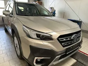 Subaru OUTBACK 2.5i Platinum Lineartronic