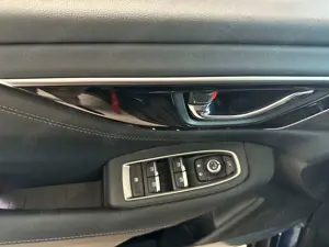 Subaru OUTBACK 2.5i Platinum Lineartronic Bild 2