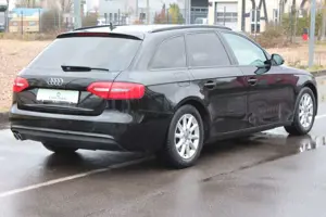 Audi A4 Avant Attraction ultra Navi PDC AHK MMI EU6 Bild 4