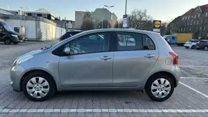Toyota Yaris Yaris Verso 1.3 Automatik Sol