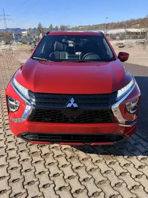 Mitsubishi Eclipse Cross Plus Select Hybrid 4WD Bild 2