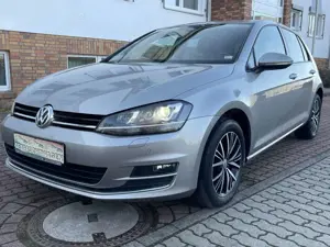Volkswagen Golf Golf 7 5-Türer 1.2TSI Allstar SHZ ALU Xenon PDC