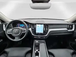 Volvo XC60 B4 Momentum Pro  Cam/PDC/Winter-Paket Bild 2