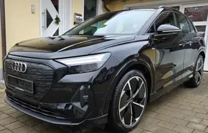 Audi Q4 e-tron 45 e-tron quattro**S-LINE**LM21"**AHK**SHZ**NAVI**