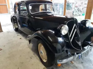 Citroen Traction 11CVBL Radmodell