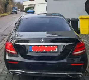 Mercedes-Benz E 300 d T 9G-TRONIC Avantgarde
