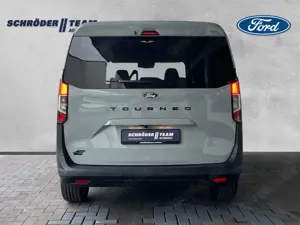 Ford Tourneo Courier BEV Titanium Bild 3