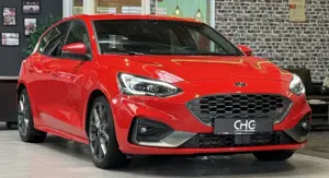 Ford Focus ST 2.3 EcoBoost 1.HAND|KAMERA|AHK|RECARO|NAVI