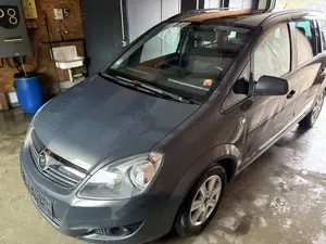 Opel Zafira Family