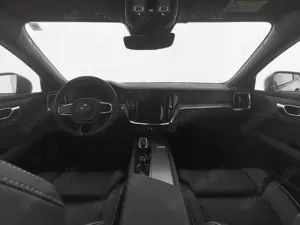 Volvo V60 Cross Country B4 AWD Plus+WINTERPAK+RFK+19 Bild 4