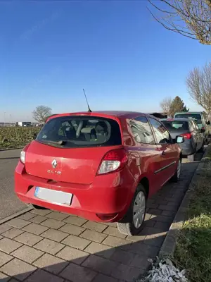 Renault Clio 1.2 16V super gepflegt