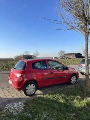 Renault Clio 1.2 16V super gepflegt