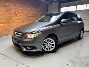 Mercedes-Benz B 200 CDI 1.8 CDI KAT+LEDER+NAVI+AHK+1.HAND+