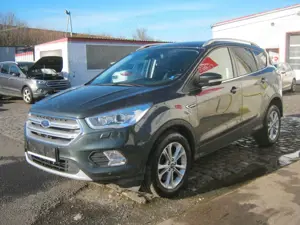 Ford Kuga Titanium Bild 3