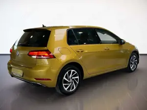 Volkswagen Golf VII 1.0 TSI 81kW Lim. ACC.SIHZ.WINTER.PDC.MuFu.BT Bild 4