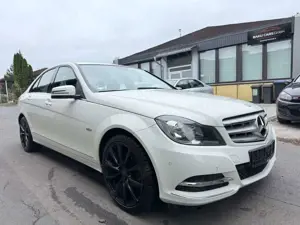 Mercedes-Benz C 180 C Limousine C 180 CGI BlueEfficiency Bild 3