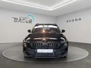 Skoda Karoq Matrix AHK Pano RFK Sportline 4x4 Bild 2