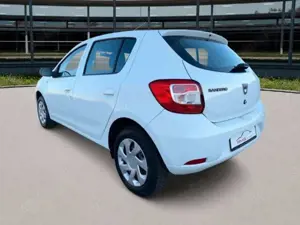 Dacia Sandero II Laureate 1.2 16V+Kamera+Klima+Navi+++ Bild 4