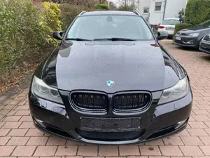 BMW 320 3 Touring 320d. Navi, Xenon, Leder.